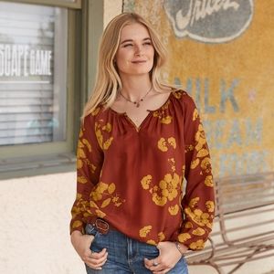Sundance Silk in Bloom Top